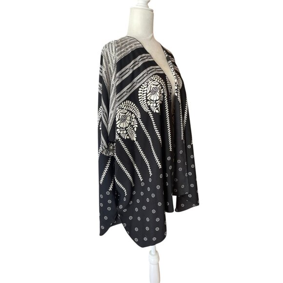 Poetry Tops - Poetry Black & White Boho Kimono  Intricate Floral Geometric Wrap - O/S